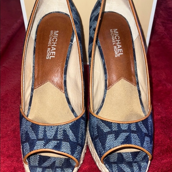 Michael Kors Blue and Cream Wedge Shoes - Picture 8 of 9